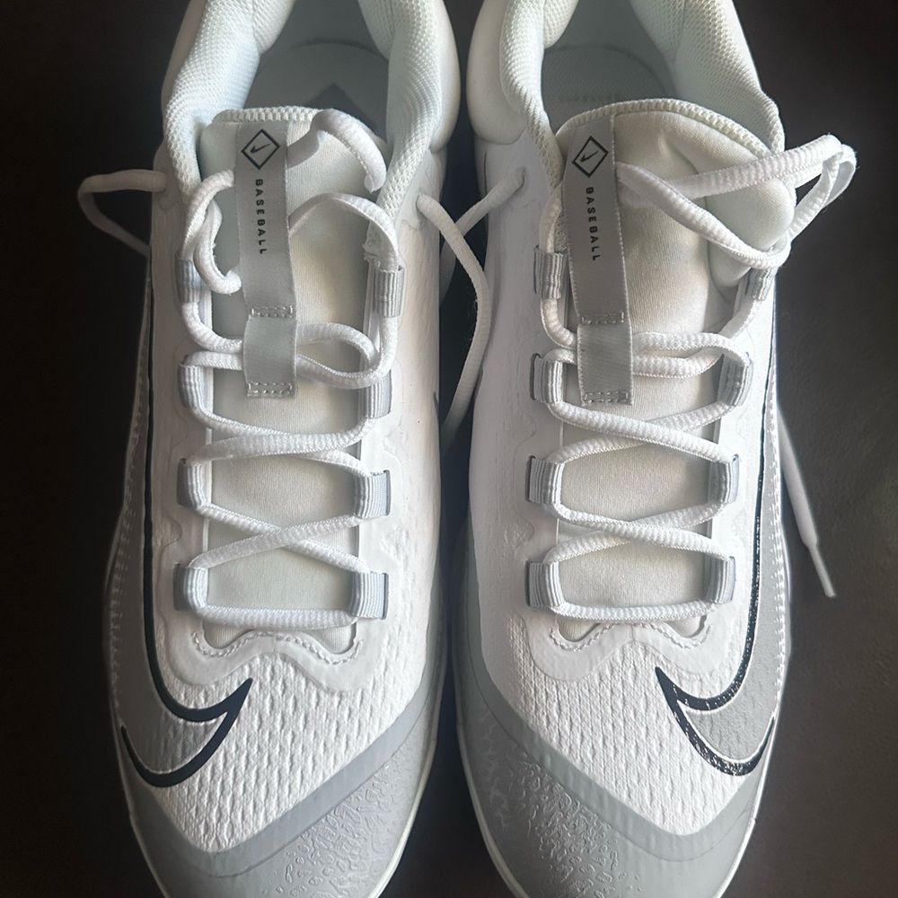 Nike White and Gray Athletic Shoes - Picture 2 of 6